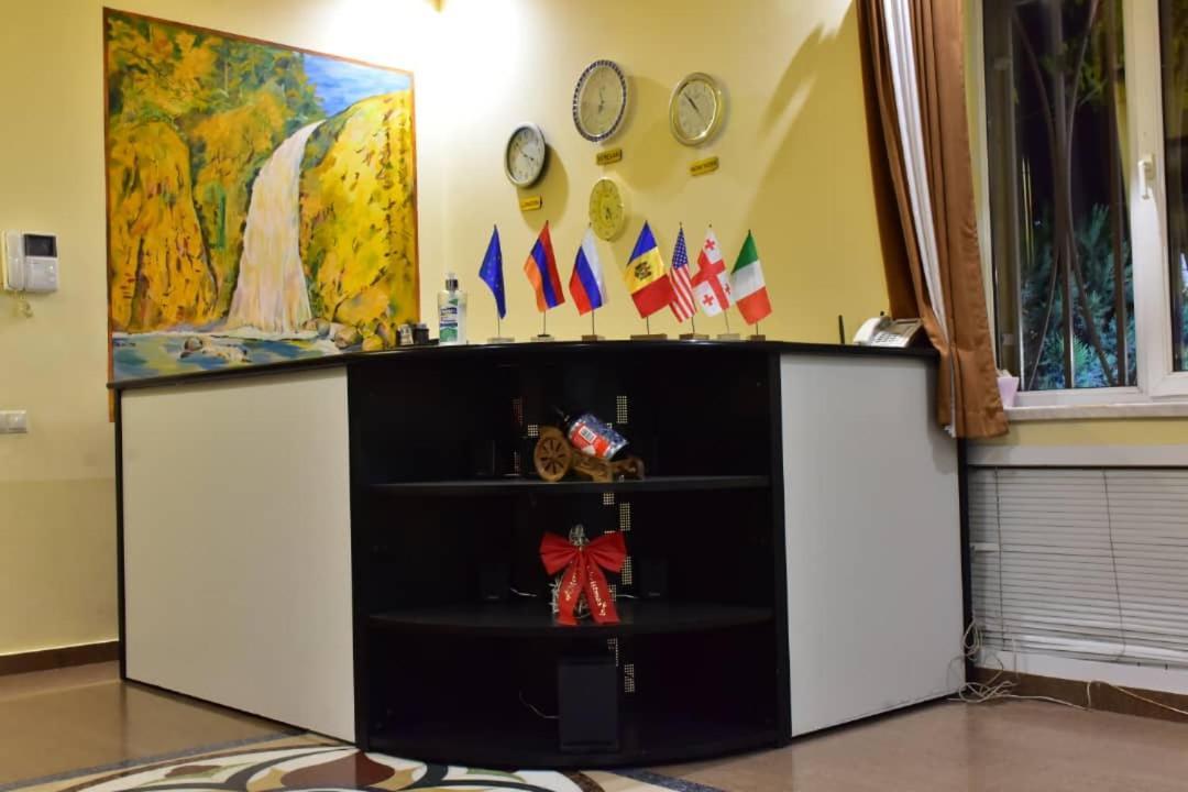 Gyumri Hotel エレバン エクステリア 写真