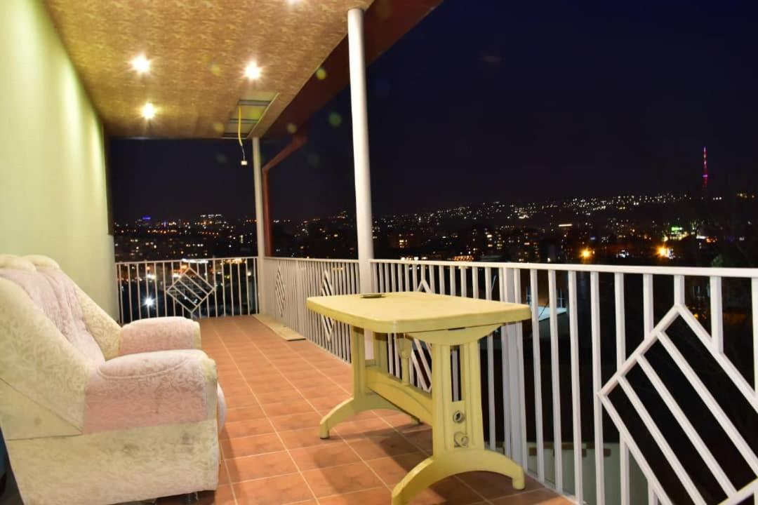 Gyumri Hotel エレバン エクステリア 写真