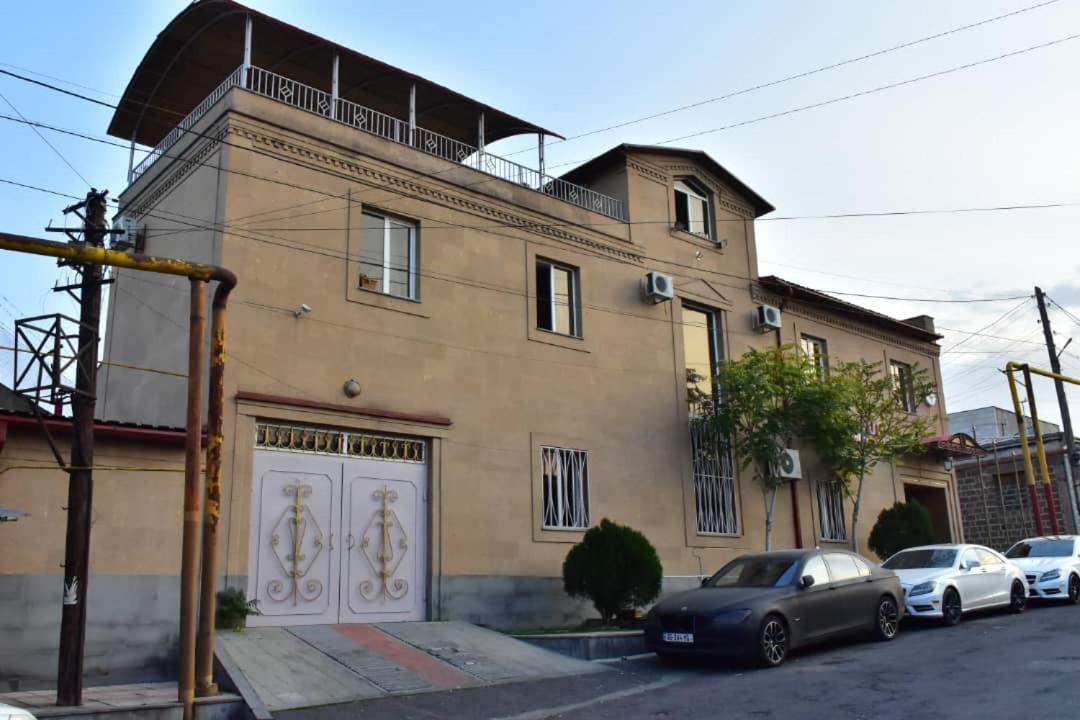 Gyumri Hotel エレバン エクステリア 写真