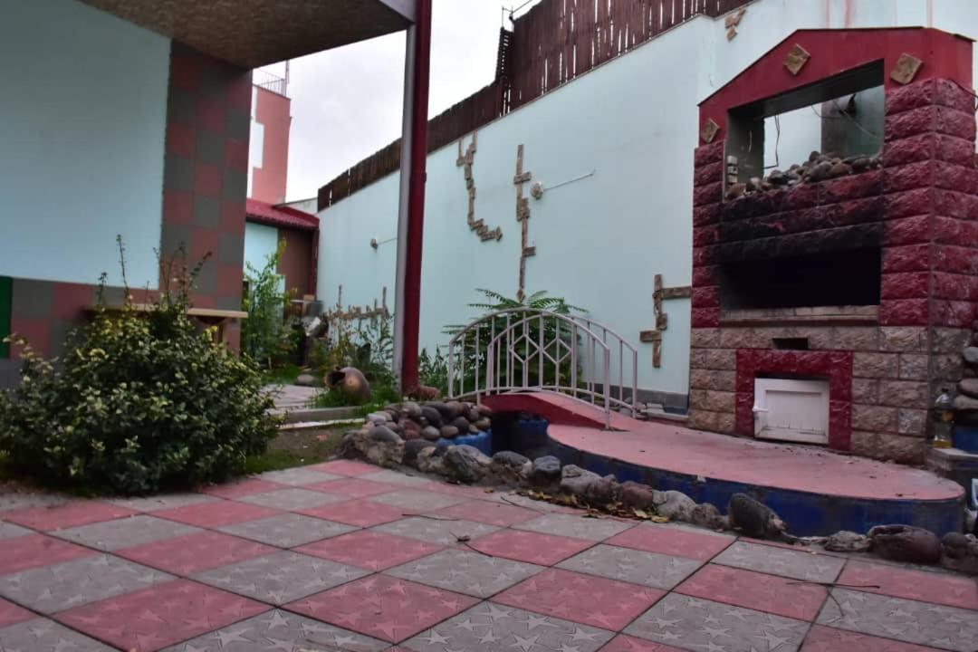 Gyumri Hotel エレバン エクステリア 写真