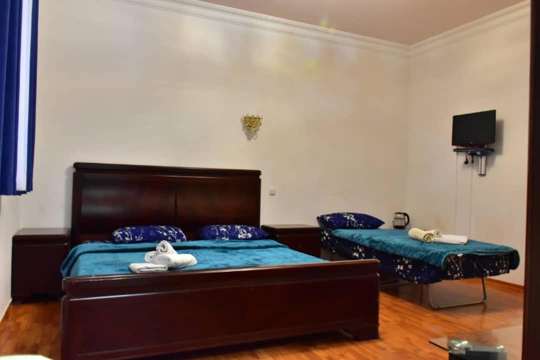 Gyumri Hotel エレバン エクステリア 写真
